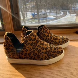 Cheetah print heeled shoes